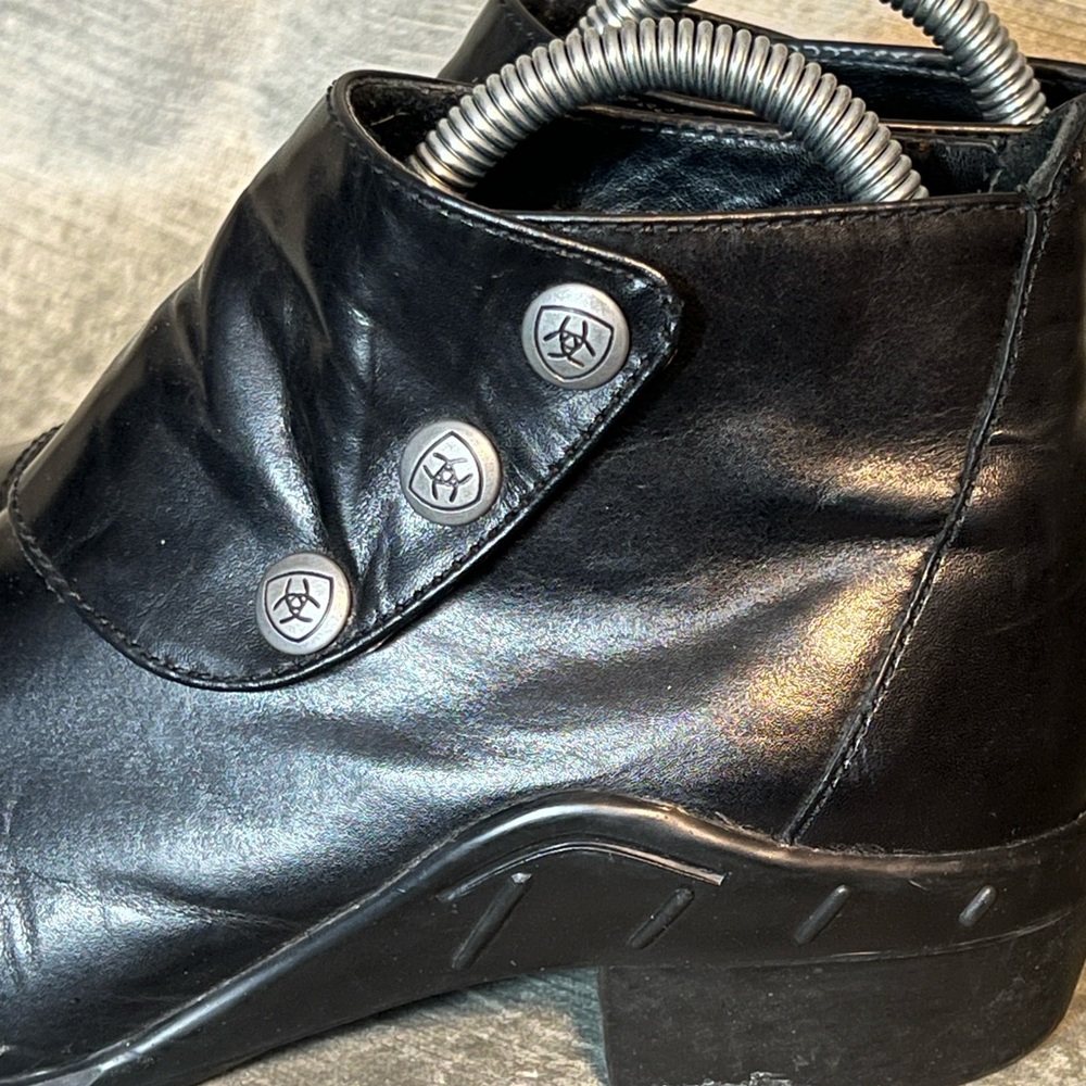 Ariat Spat 3-Snap Black Leather Western Ankle Booties  Women's Size 8